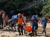 라부안 바조 출렁다리 붕괴… 오스트리아 관광객 2명 추락사