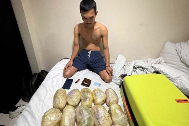북자카르타 클라파 가딩 지역의 한 아파트에서