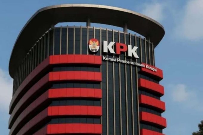 KPK, 서부 자카르타 이민국장 현장 검거… 외국인 체류허가 비리 의혹 수사 착수