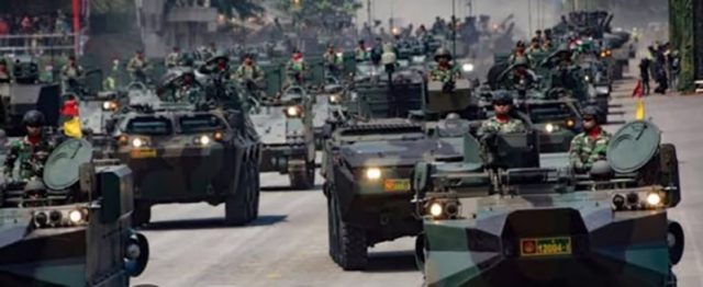 인도네시아 국군(TNI)의 날 행사 Parade Alutsista TNI