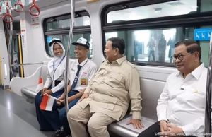 프라보워 대통령, 자카르타 LRT 신규 노선 시승… 클라파 가딩-망가라이 구간 본격 개통