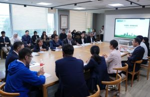 인니 이주부, 中 4개 기업과 녹두·해조류 ‘다운스트림’ 협력 타진