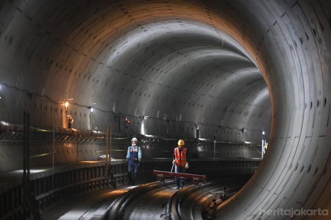 자카르타 주정부, MRT 동서 회랑 남부 땅그랑 연장 추진… 초기 사업 및 기지 건설이 관건