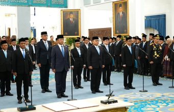 프라보워 인니 대통령, 집권 2년 차 대대적 개각 단행… ‘바흘릴 겸직 체제’ 출범·치안 총수 교체